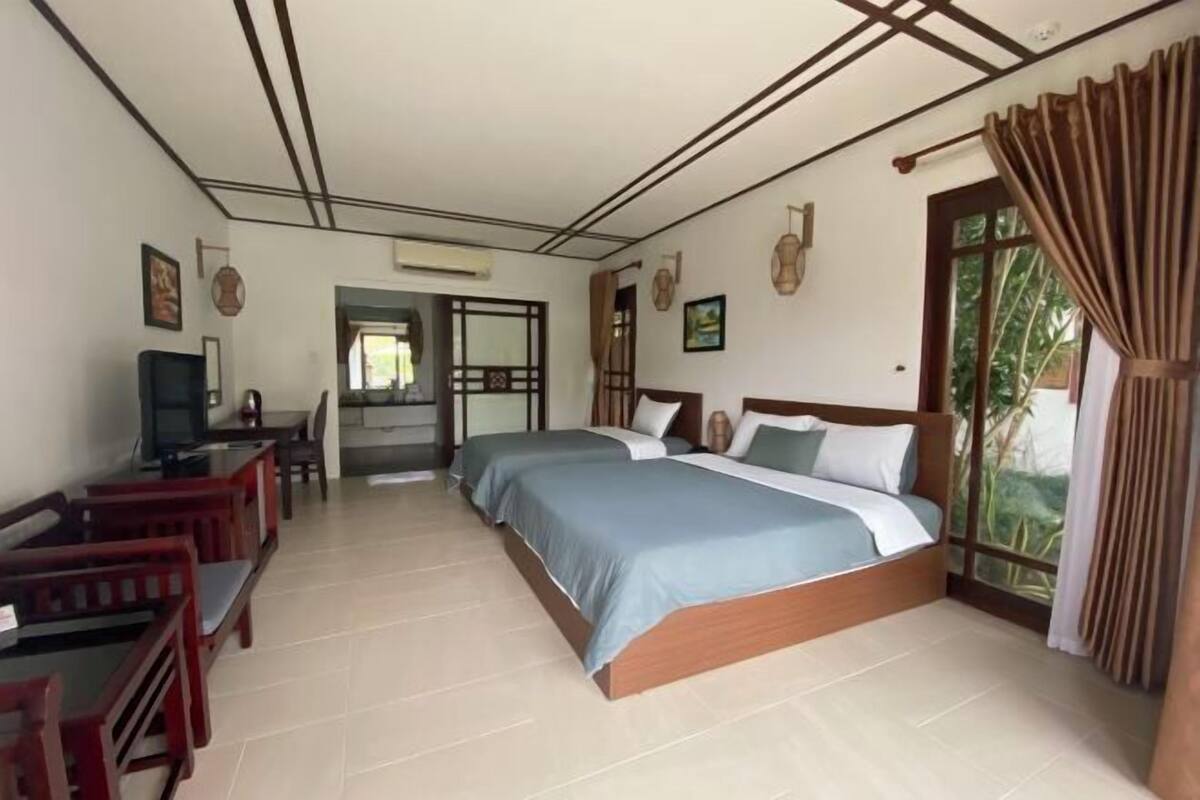 Sengetøy av topp kvalitet, memory foam-senger, minibar og safe på rommet