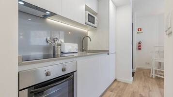 Deluxe appartement, uitzicht op stad | Privékeuken