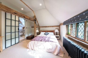 6 habitaciones, tabla de planchar con plancha y wifi gratis