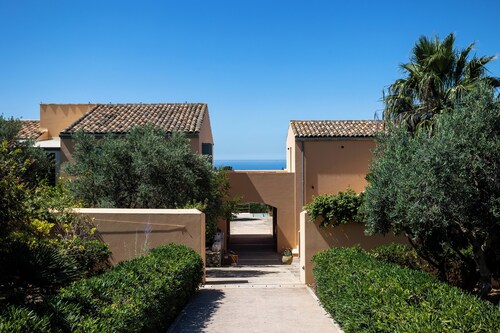 Planeta Country House & Beach Club