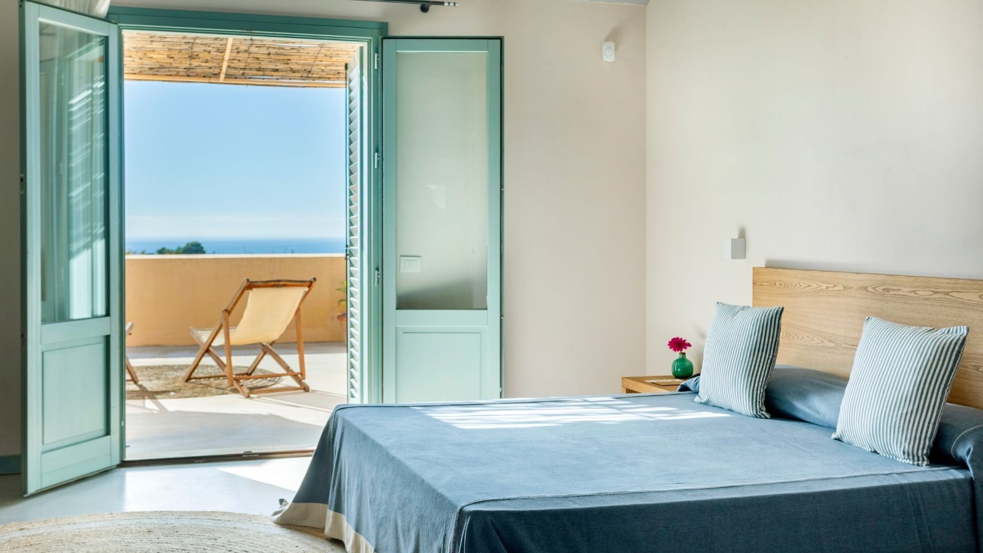 Habitación Deluxe, vistas al mar | Ropa de cama de alta calidad y edredones de plumas