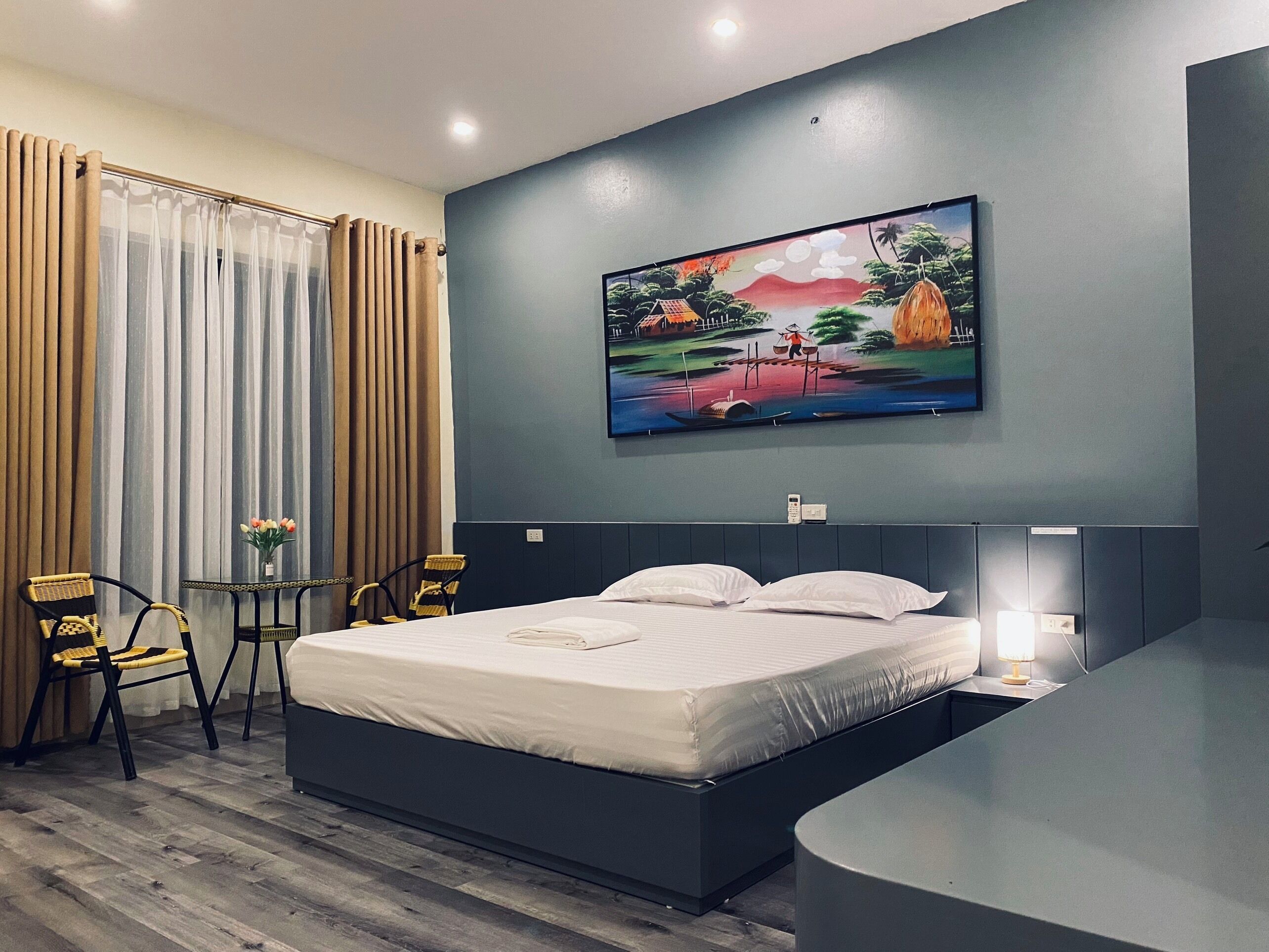 Romantic Single Room, Balcony, Garden View | Blackout drapes, soundproofing, iron/ironing board, free WiFi