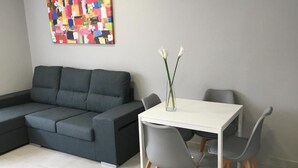 Living area - Alameda Home Pontevedra 2 Habitaciones (Pontevedra)