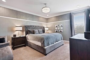 6 bedrooms, iron/ironing board, WiFi, bed sheets - Outstanding Vacation Home With Themed Rooms and Games! (Kissimmee)