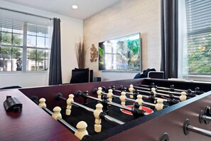 Games room - Outstanding Vacation Home With Themed Rooms and Games! (Kissimmee)