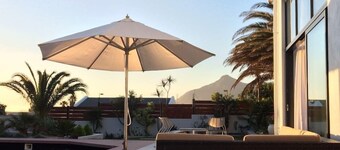 Cape white villa (Load shedding free)