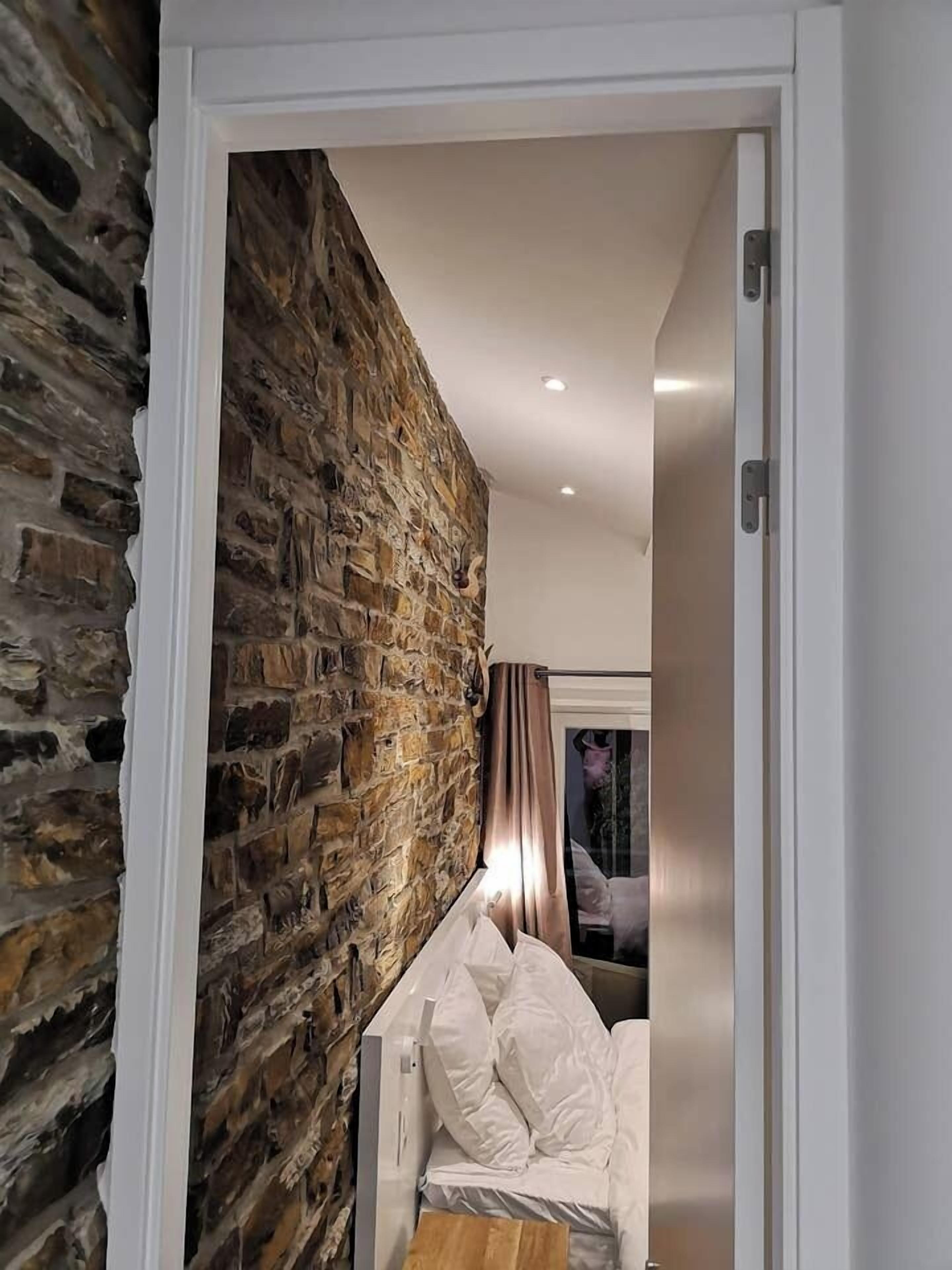 3 chambres, fer et planche à repasser, lit parapluie, Wi-Fi