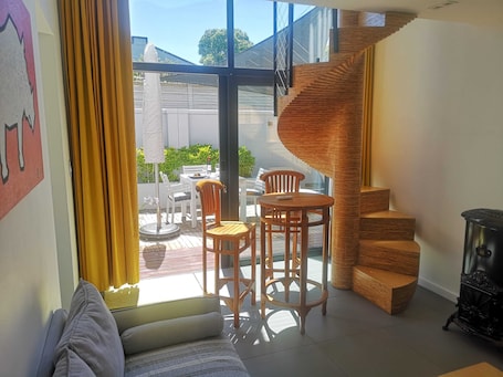 TV, fireplace, stereo, offices. Cape white villa - Duplex studio with terrace