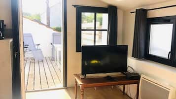 TV