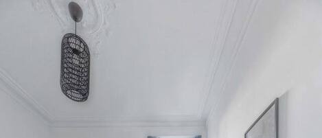 2 Schlafzimmer, Schreibtisch, Bügeleisen/Bügelbrett, Reisekinderbett