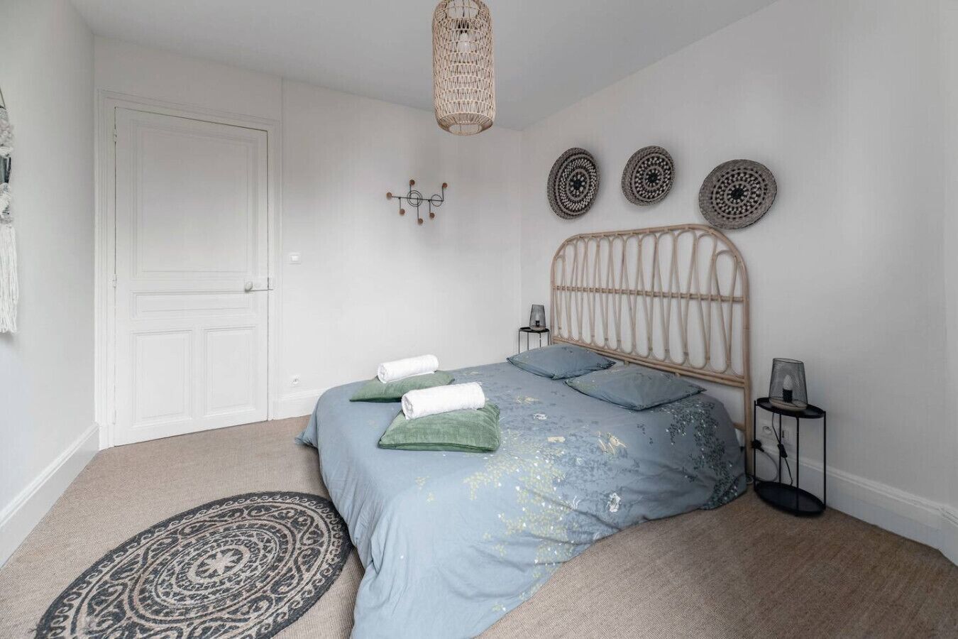 Desk, iron/ironing board, travel crib, free WiFi