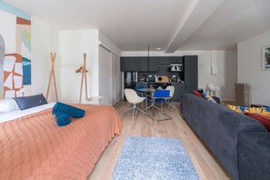 1 bedroom, desk, iron/ironing board, travel cot - Superbe loft climatisé dans immeuble classé (Vichy)