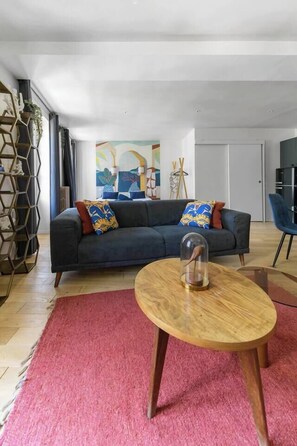Smart TV - Superbe loft climatisé dans immeuble classé (Vichy)
