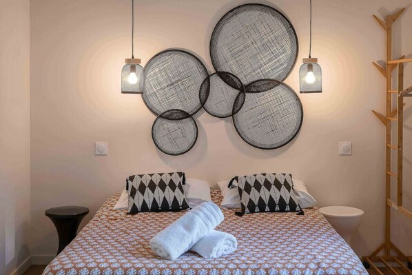 1 bedroom, desk, iron/ironing board, travel cot - Superbe appartement climatisé dans immeuble classé (Vichy)