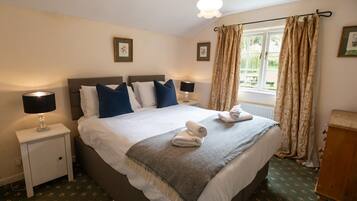 3 bedrooms, WiFi, bed sheets