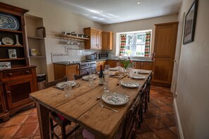 Dining - Tan y Bryn - sleeps 8 guests  in 3 bedrooms (Pwllheli)