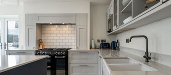 Hiraethog - sleeps 8 guests in 3 bedrooms