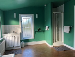 風筒、提供毛巾、番梘、廁紙