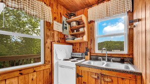 Unclassified image, 3 of 8, button - Pates Ford Marina - Cabin 3 (Smithville)