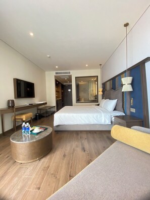 Desk, free WiFi, bed sheets