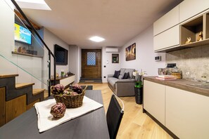 Interior - Suite 012 Aparment (Cava de' Tirreni)