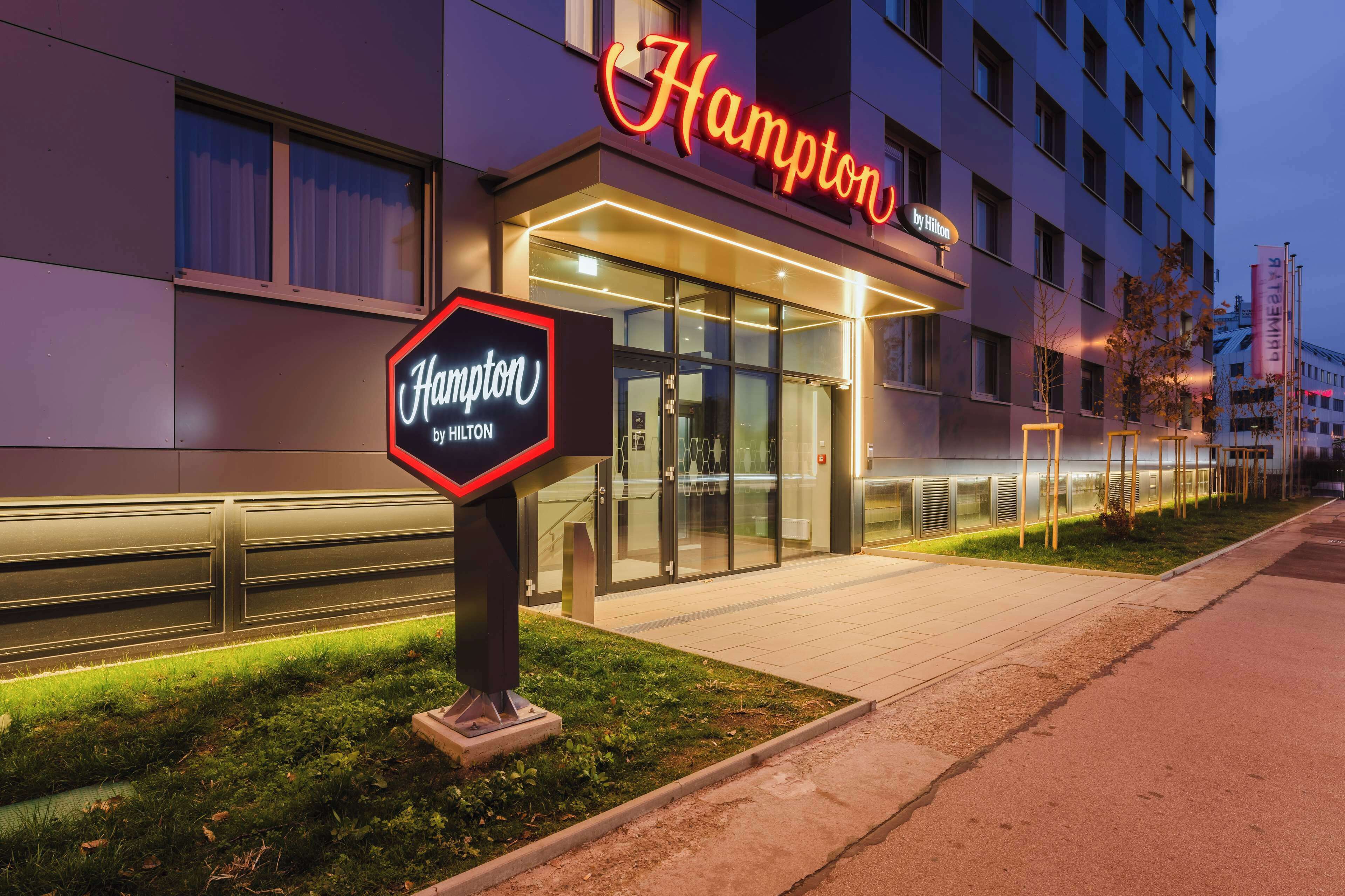 Photo - Hampton By Hilton Vienna City West