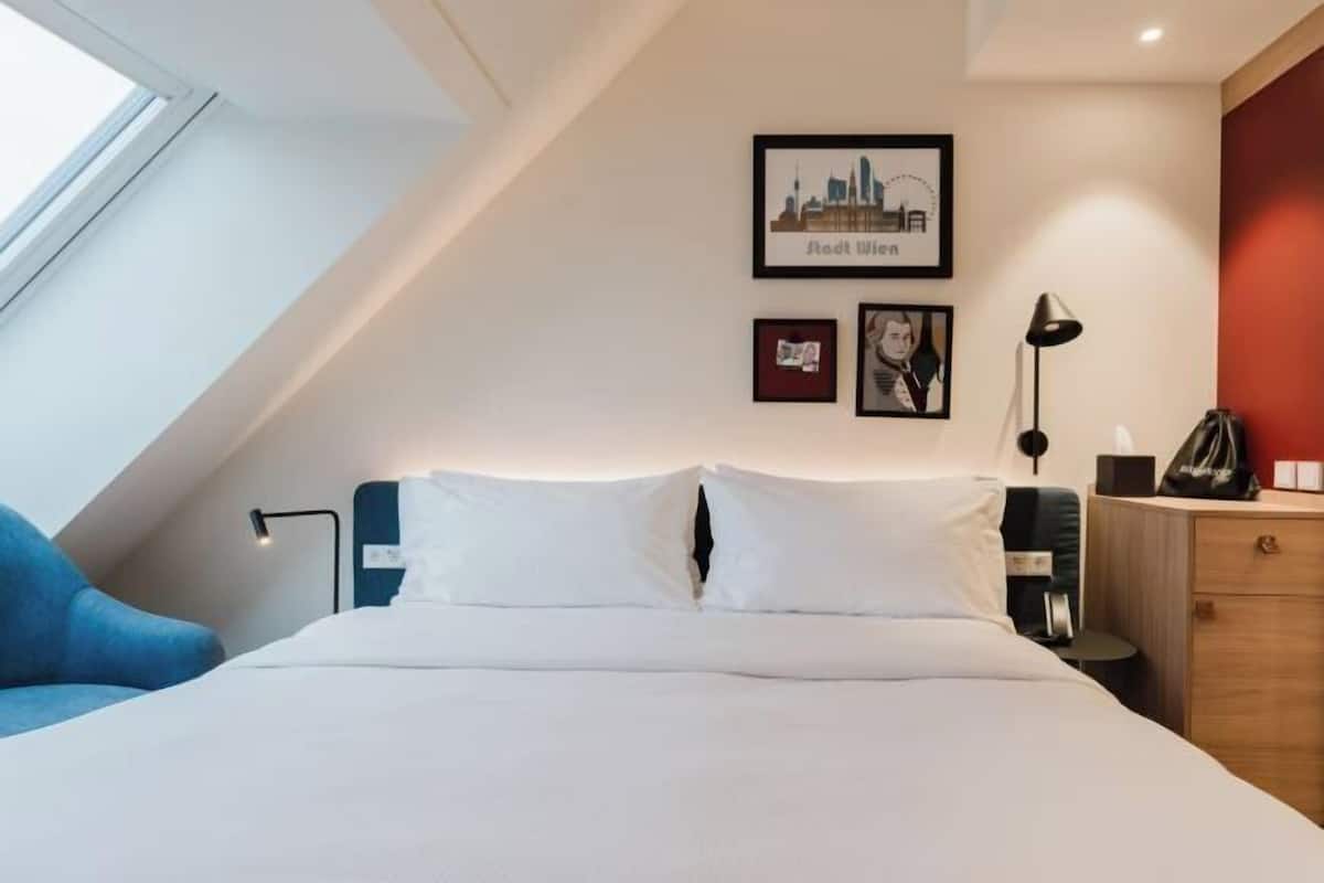 In-room safe, desk, blackout drapes, soundproofing