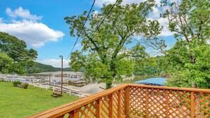 Unclassified image, 3 of 12, button - Lake Front Lodge With a Pool and Bar & Grill (Smithville)