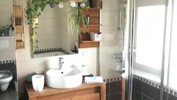 Handdoeken, zeep, shampoo, toiletpapier