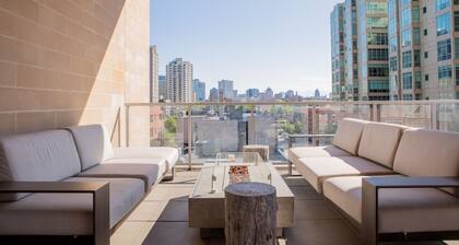 Luxury Penthouse Apt Near Brady St with Balcony and Lake View