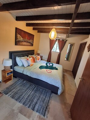1 chambre, fer et planche Ă repasser, Wi-Fi, draps fournis