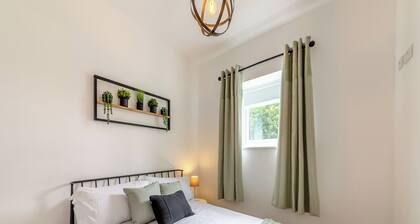 2 bedroom accommodation in Durham