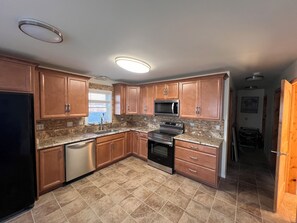 Fridge, microwave, oven, stovetop - "BEACHNUTS" -SPECTACULAR HOME ON LAKE ERIE !
5 Bedrooms 12 Beds 4 Full Baths (Oak Harbor)
