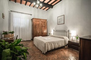 Room - Fattoria Guicciardini (San Gimignano)
