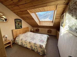 1 bedroom, WiFi - Wifi, 1st floor, balcony, tv, ski locker, 34m², Serre Chevalier (Le Monêtier-les-Bains)