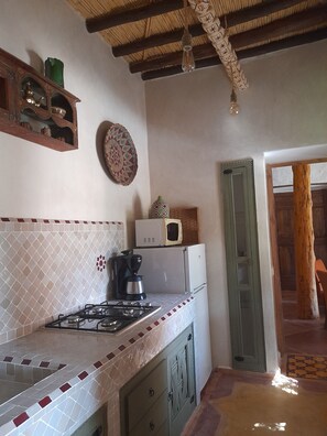 Micro-ondas, fogão, cooktop