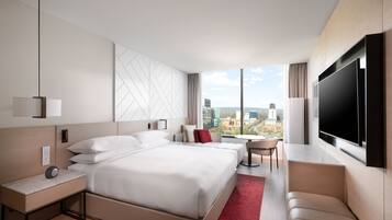 Deluxe Room, 1 King Bed, City View | 1 bedroom, premium bedding, minibar, in-room safe