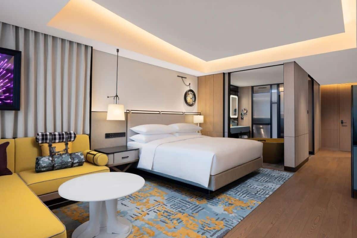 1 slaapkamer, donzen dekbedden, een minibar, een kluis op de kamer