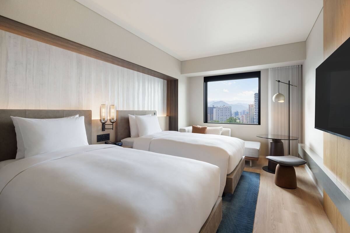 Family Room, 2 Twin Beds | In-room safe, desk, WiFi (free), bed sheets