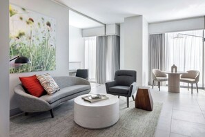 Studio, 1 King Bed | Living room - HALL Park Hotel, Autograph Collection (Frisco)