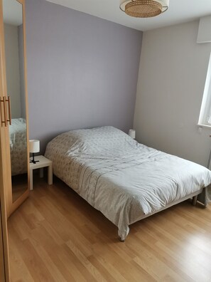 2 bedrooms, desk, iron/ironing board, free WiFi - Appartement Spacieux ,calme et Proche du Centre. Idéal Pour Visiter L'alsace (Mulhouse)