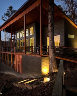 Exterior - Sunset Views-Modern Lake Retreat (Arley)