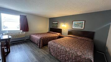 Habitació sènior | 1 dormitori, escriptori i espai de treball apte per a portàtils