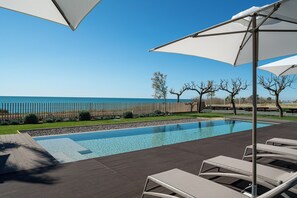 Outdoor pool - Hotel Aigua Oliva (Benicarlo)