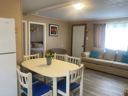 Wasaga Beach Free Parking Free Wifi 5-min walk to main beach 