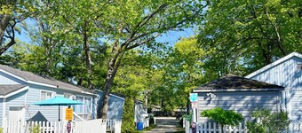 Cozy Beach Cottage • 5-Min Walk to Beach • Free Parking • Free WiFi