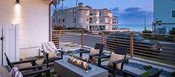 Family Retreat Steps 2 Ocean w/ FirePit, SPA, BBQ, EV Charger, XBOX, Ps5, PetsOk