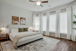 4 bedrooms, iron/ironing board, free WiFi, bed sheets