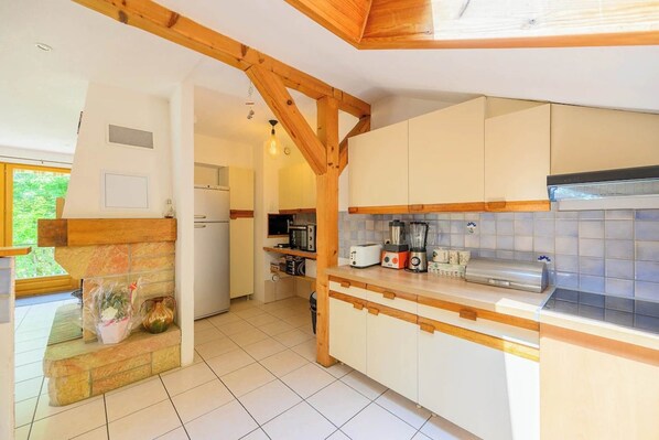 Køleskab, mikrobølgeovn, ovn, opvaskemaskine