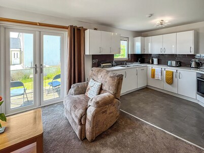 2 bedroom accommodation in Portpatrick, near Stranraer